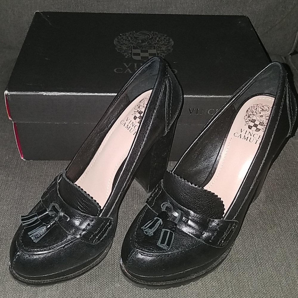 Vince Camuto black leather VC-Callin tasseled pump